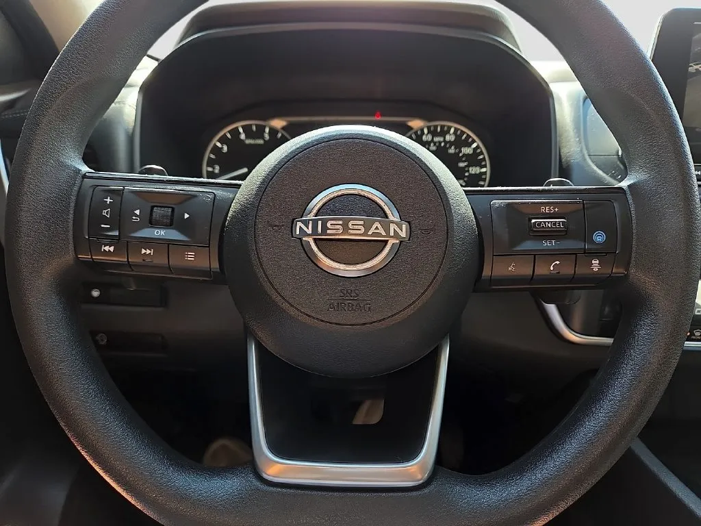 Nissan Rogue photo 24