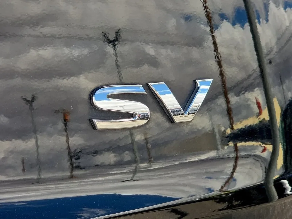 Nissan Rogue photo 11