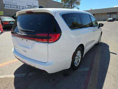 More photos of 2025 Chrysler Pacifica Select at RightDrive - 8320 Gateway East, TX