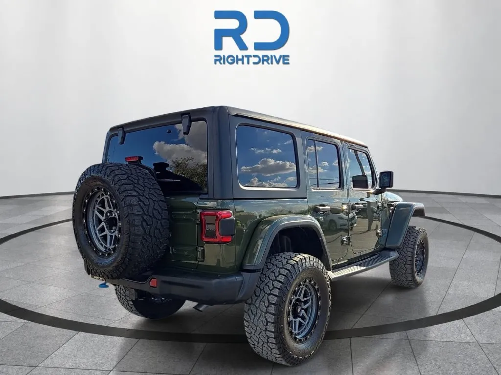 Jeep Wrangler photo 3