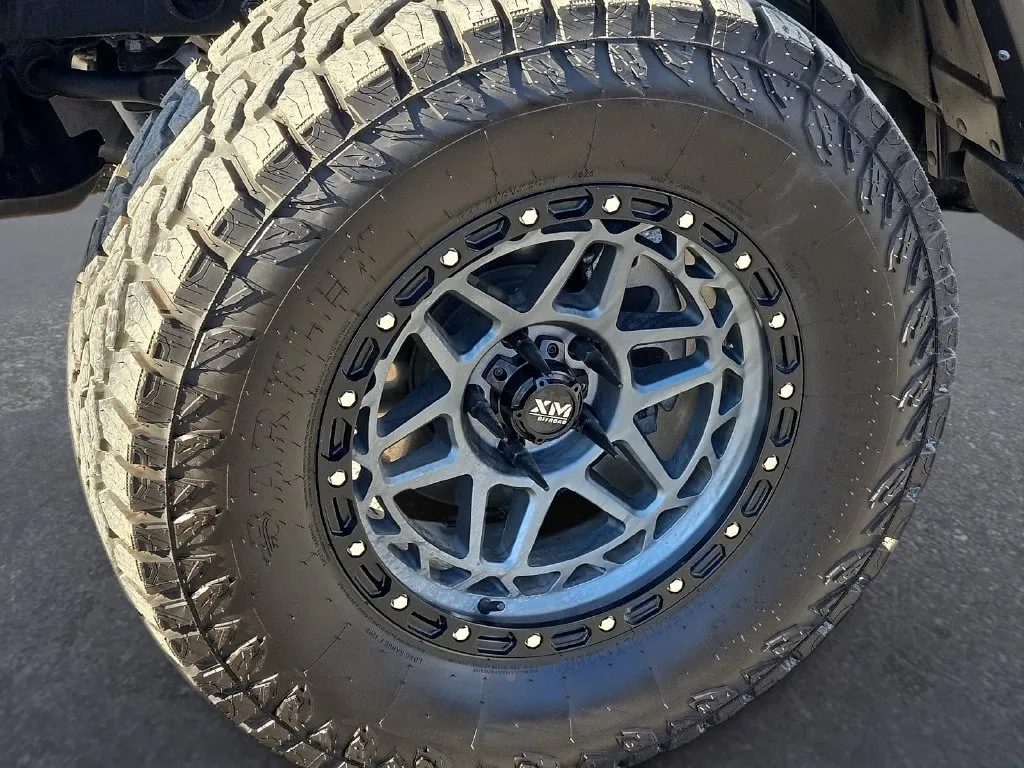 Jeep Wrangler photo 8