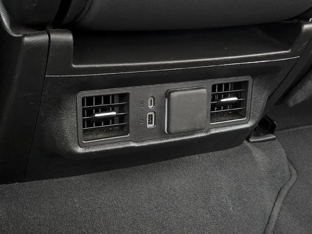 GMC Sierra photo 12