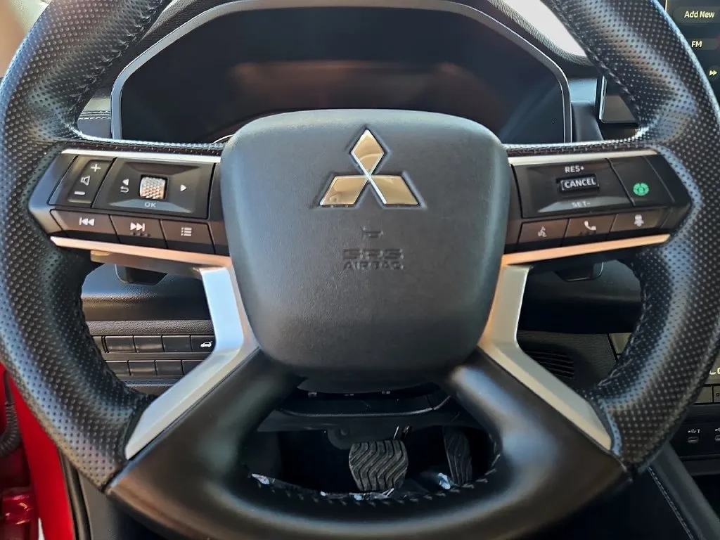 Mitsubishi Outlander photo 24