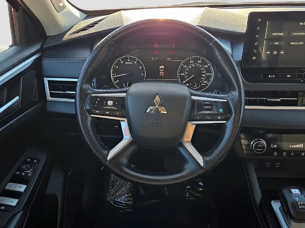Mitsubishi Outlander photo 14