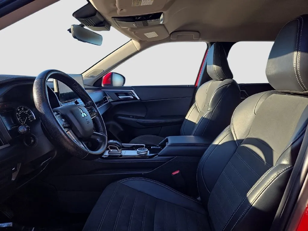 Mitsubishi Outlander photo 16