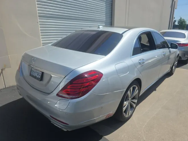 Mercedes-Benz S-Class photo 4