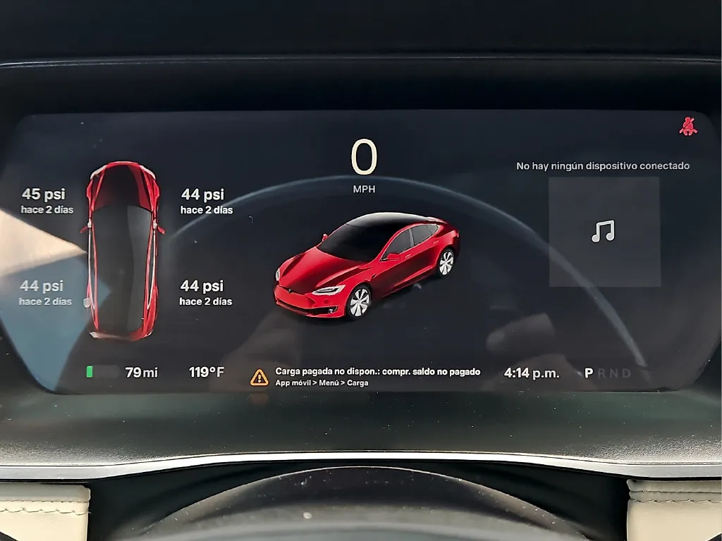 Tesla Model S photo 22