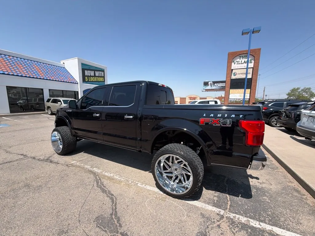 Ford F-150 photo 2