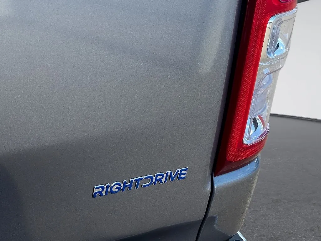 Ram 1500 photo 9