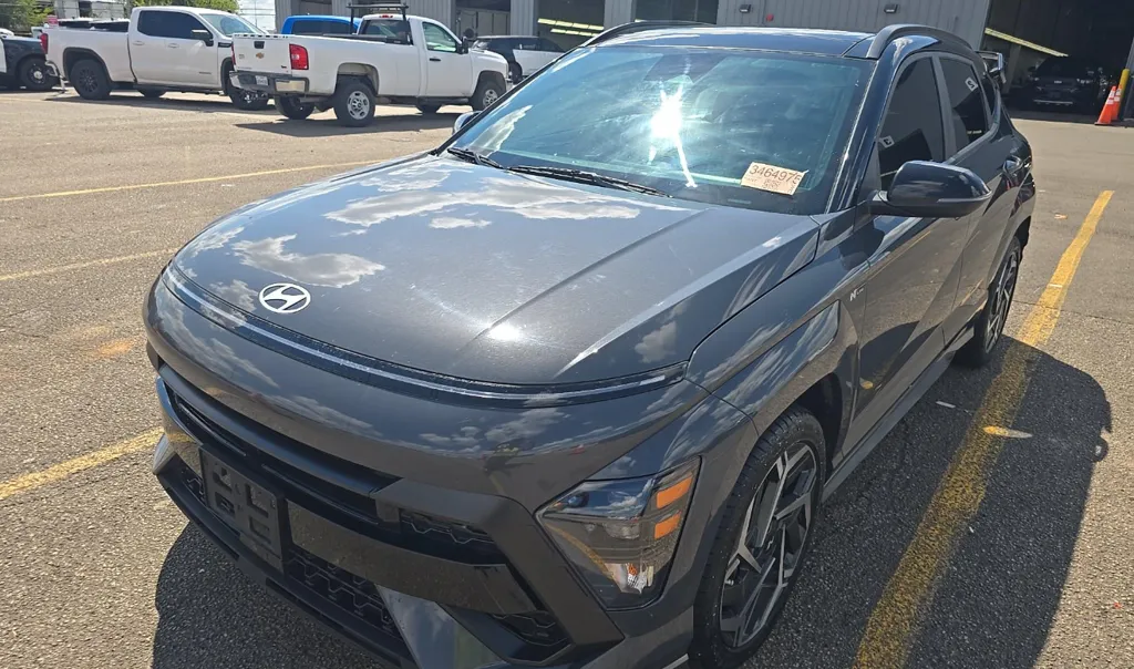 Hyundai Kona photo 3