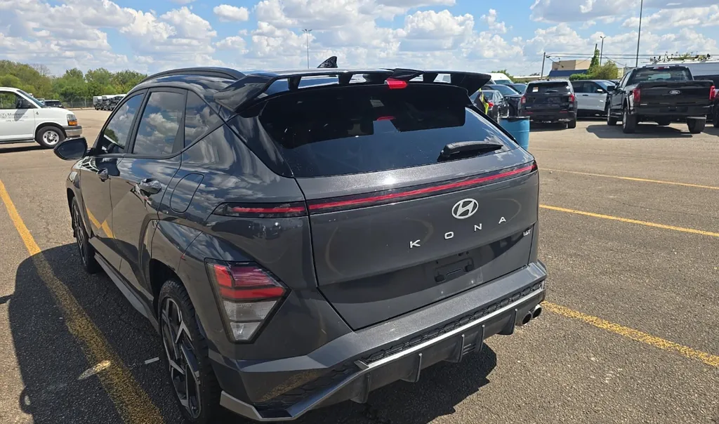 Hyundai Kona photo 5