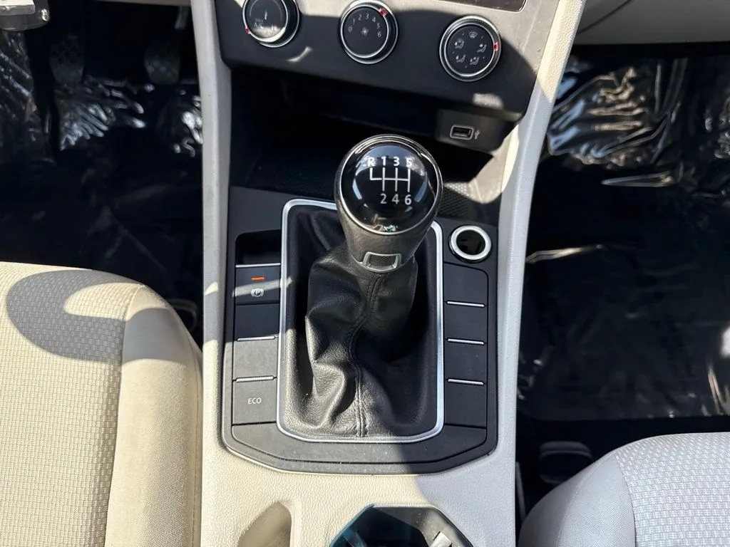2019 Volkswagen Jetta S - Photo 18