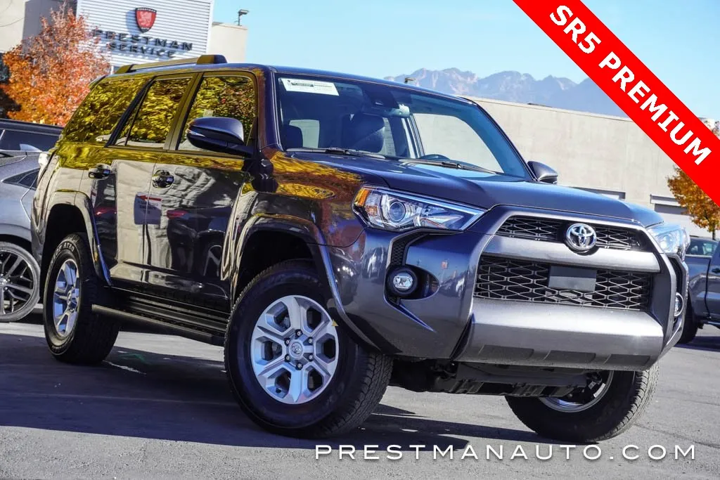 2023 Toyota 4Runner SR5 Premium's photo