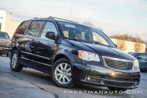 Black 2013 Chrysler Town & Country Touring for sale in Salt Lake City, UT