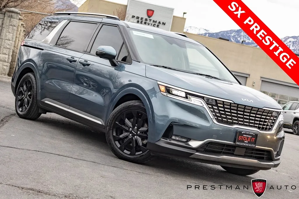 2023 Kia Carnival SX Prestige's photo