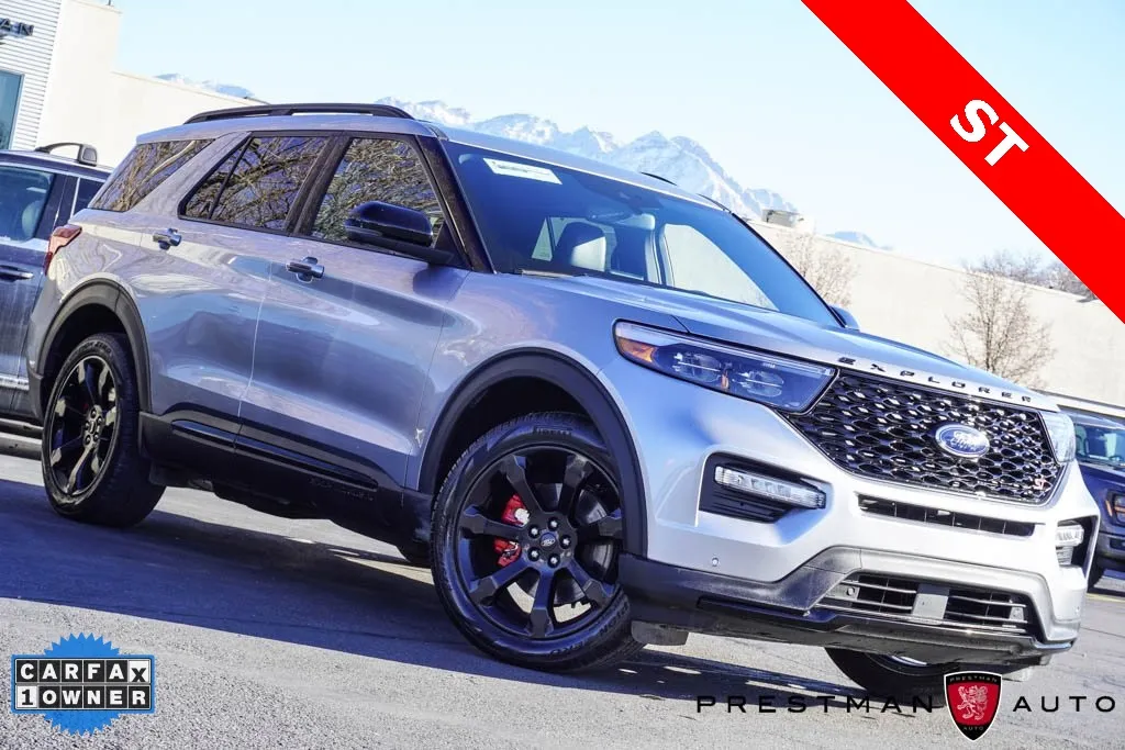 2023 Ford Explorer ST's photo