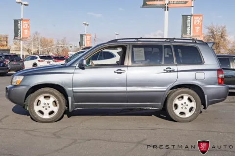 More photos of 2005 Toyota Highlander V6 at Prestman Auto, UT