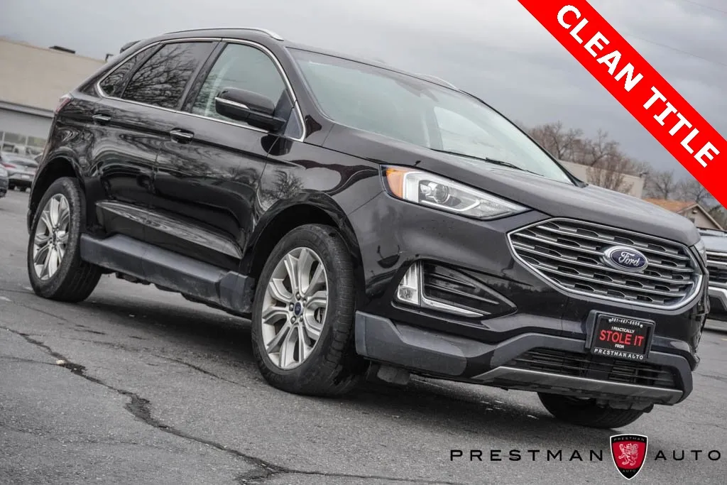 2019 Ford Edge Titanium's photo