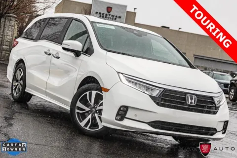 White 2023 Honda Odyssey Touring for sale in Salt Lake City, UT