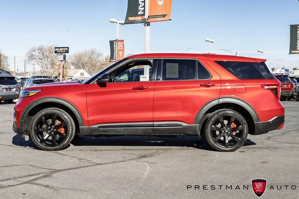 2022 Ford Explorer ST - Photo 18
