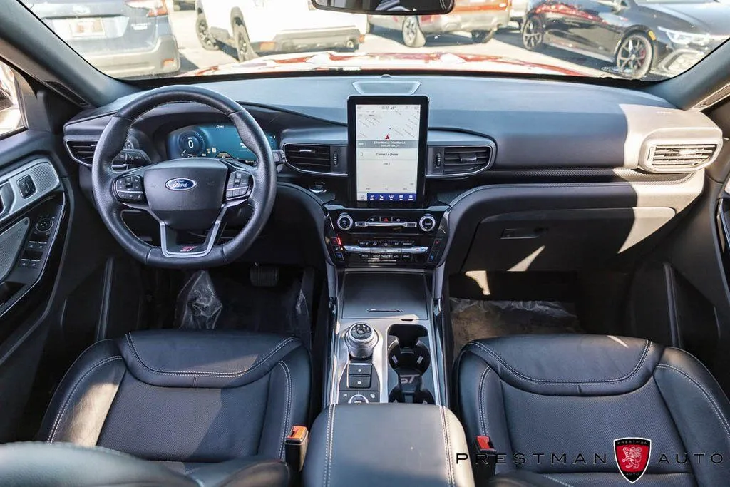 2022 Ford Explorer ST - Photo 43