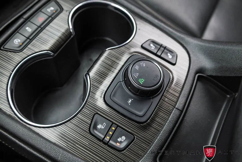 2021 GMC Acadia SLT - Photo 35
