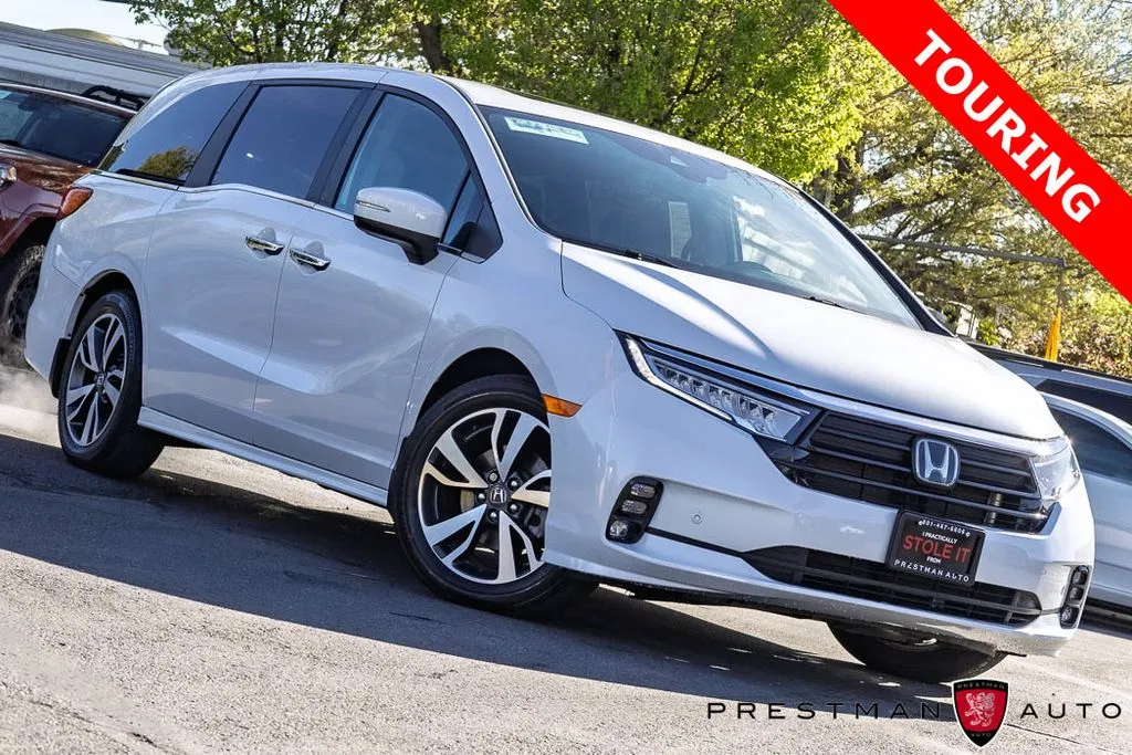 White 2023 Honda Odyssey Touring for sale in Salt Lake City, UT