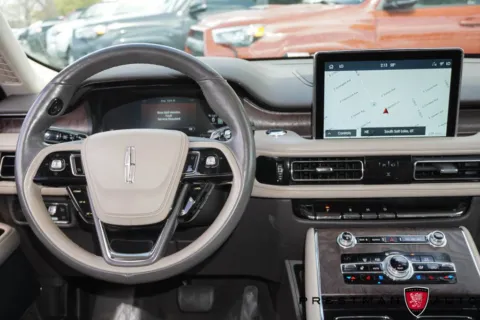 Photos of 2020 Lincoln Aviator Reserve for sale in Salt Lake City, UT at Prestman Auto