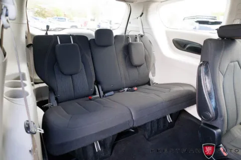 More photos of 2017 Chrysler Pacifica Touring at Prestman Auto, UT