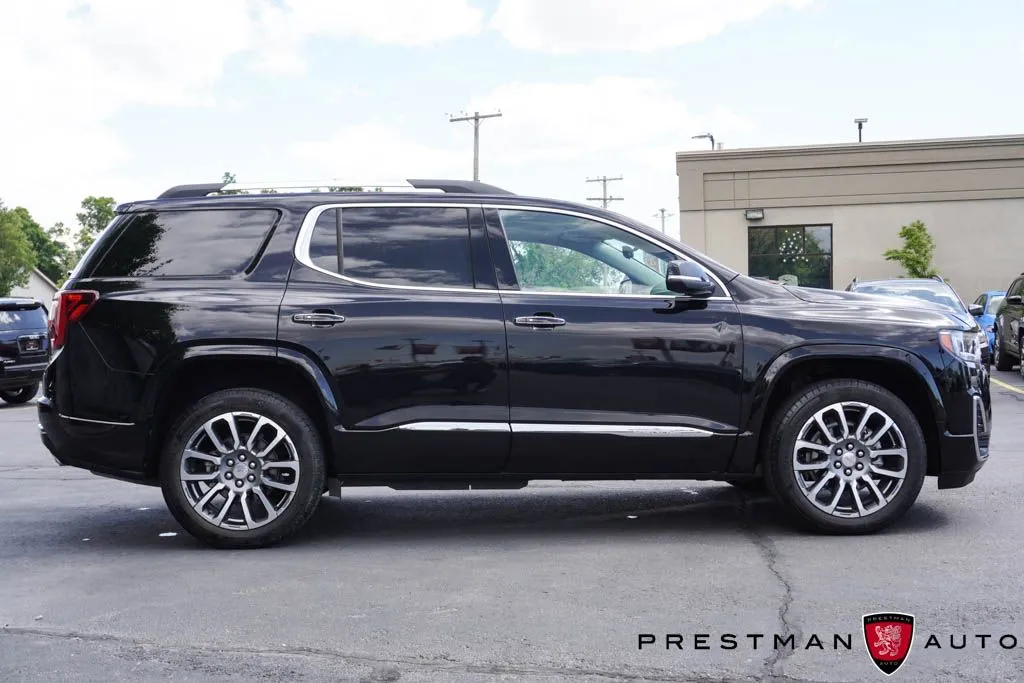 2023 GMC Acadia Denali - Photo 24