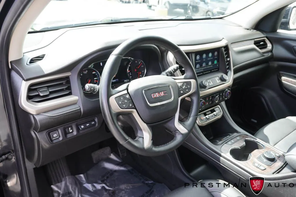2023 GMC Acadia Denali - Photo 29