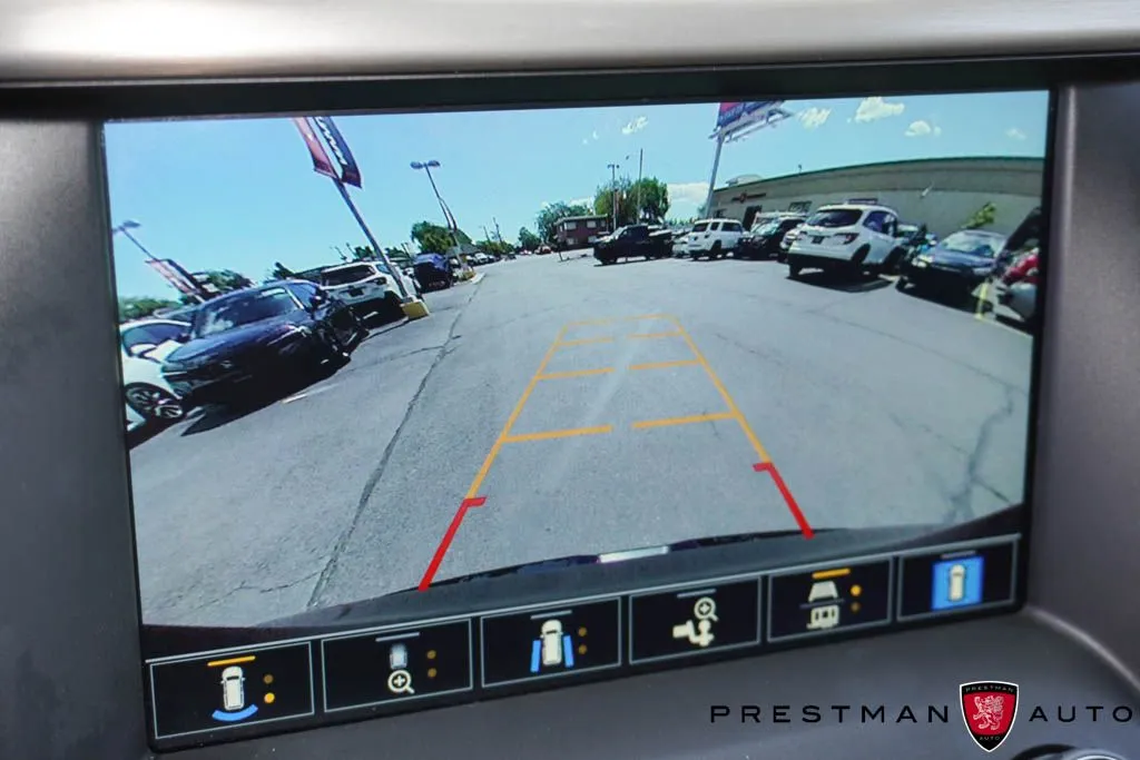 2023 GMC Acadia Denali - Photo 39