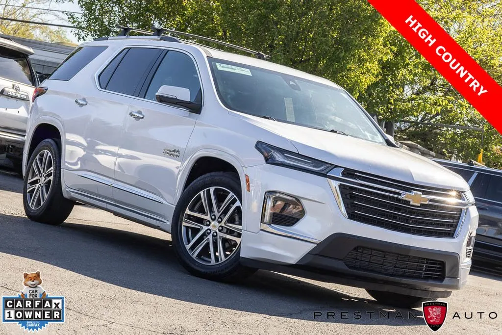 2023 Chevrolet Traverse AWD High Country's photo