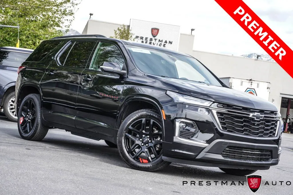 2022 Chevrolet Traverse FWD Premier's photo