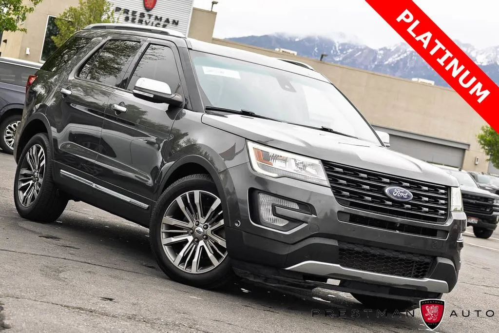 2017 Ford Explorer Platinum 4WD's photo