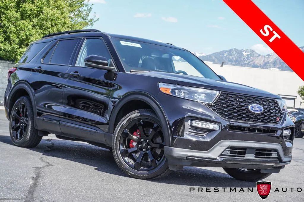 2023 Ford Explorer ST 4WD's photo