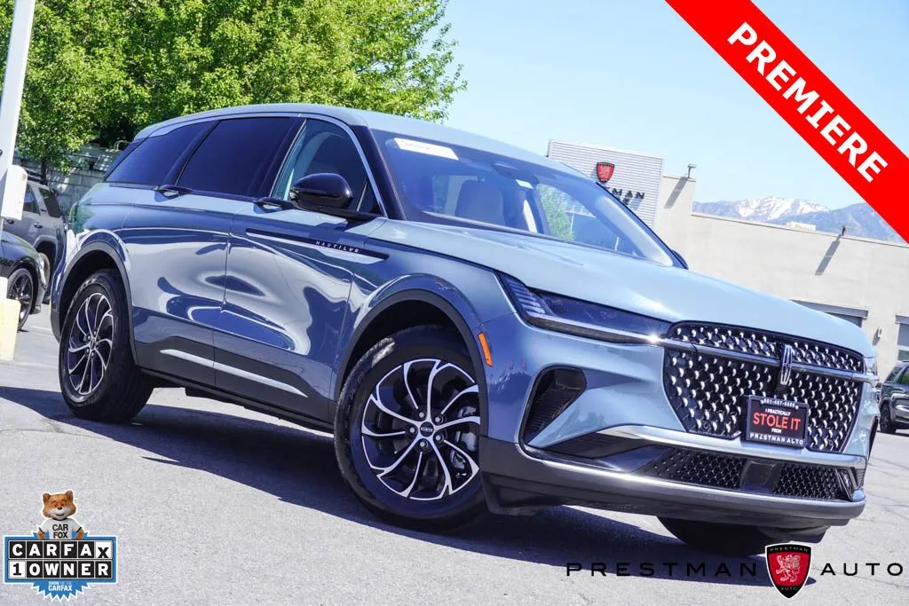 2025 Lincoln Nautilus Premiere AWD's photo