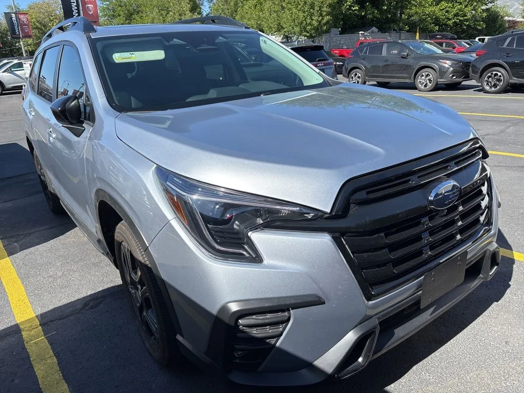2025 Subaru Ascent Onyx Edition-Touring 7 Passenger's photo