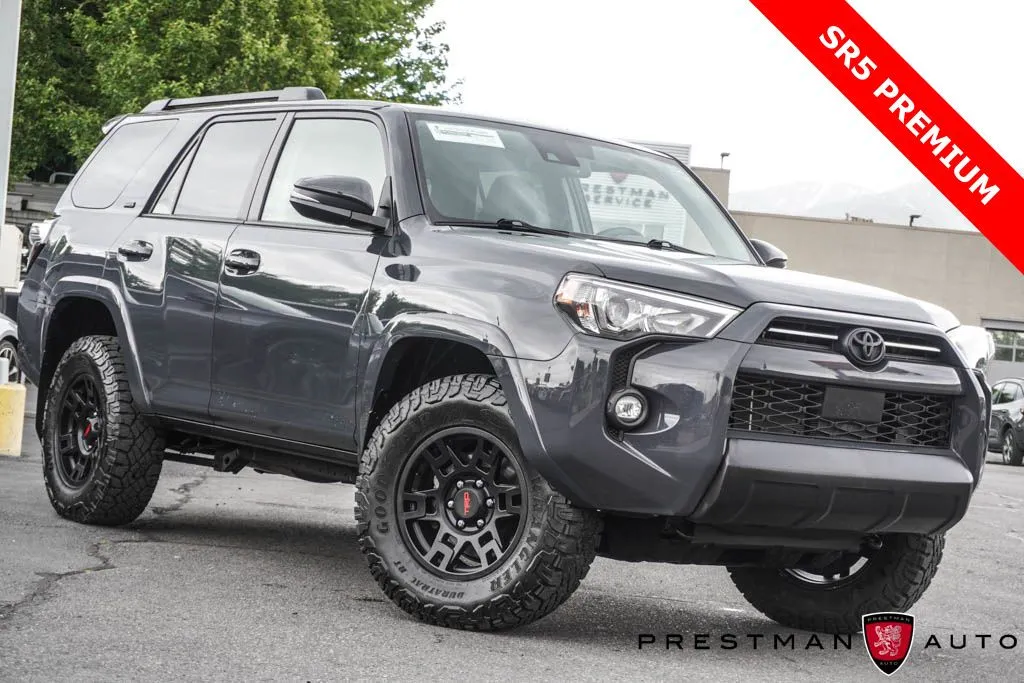 2024 Toyota 4Runner SR5 Premium 4WD V6's photo
