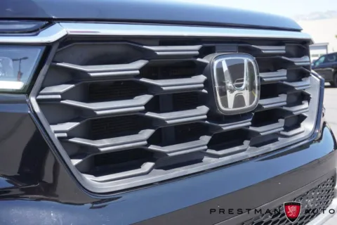 More photos of 2025 Honda Pilot EX-L at Prestman Auto, UT