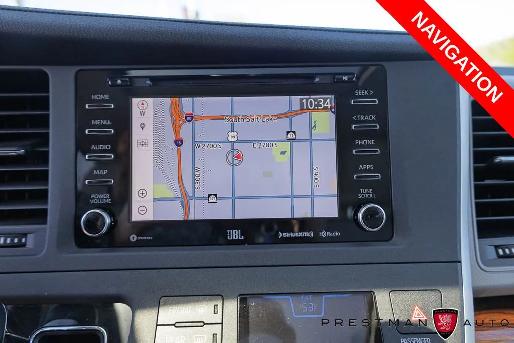 Toyota Sienna photo 11