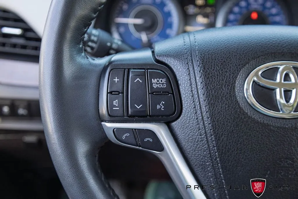 Toyota Sienna photo 29