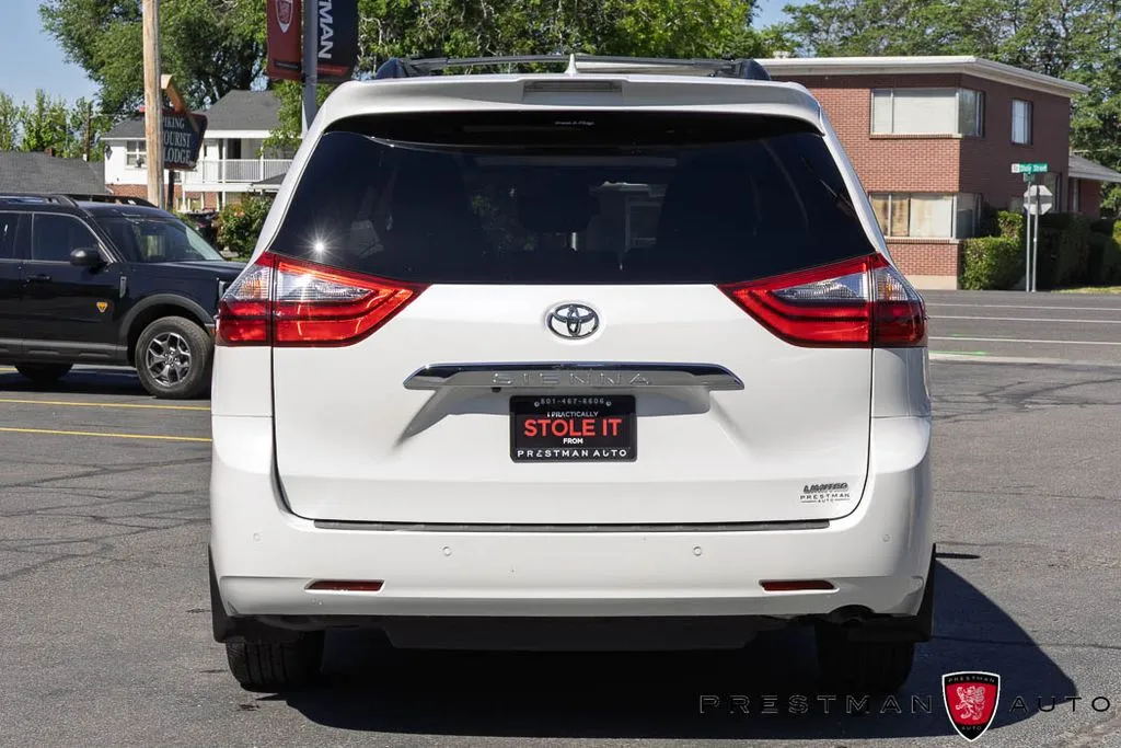 Toyota Sienna photo 20