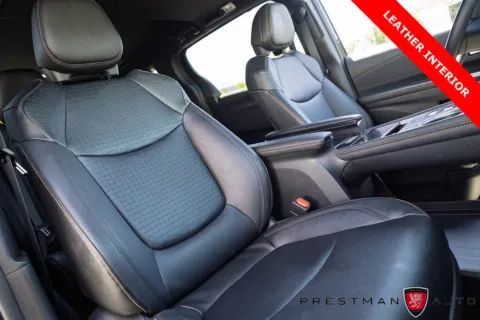 More photos of 2025 Toyota Sienna Woodland Edition at Prestman Auto, UT