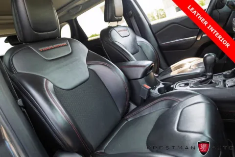 More photos of 2019 Jeep Cherokee Trailhawk at Prestman Auto, UT