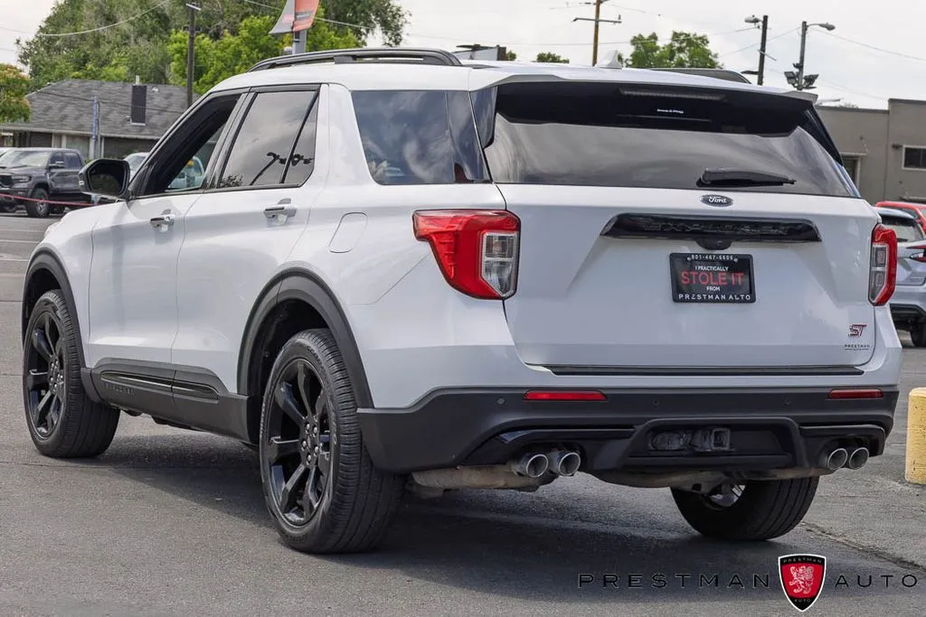 Ford Explorer photo 17