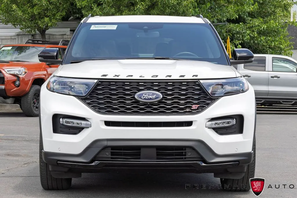 Ford Explorer photo 14
