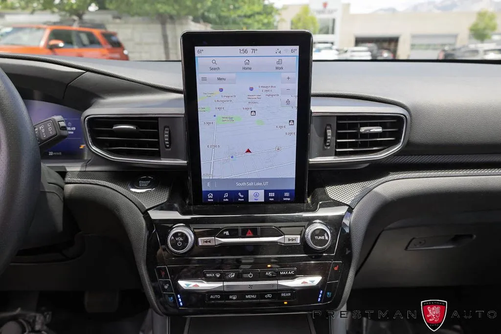 Ford Explorer photo 30