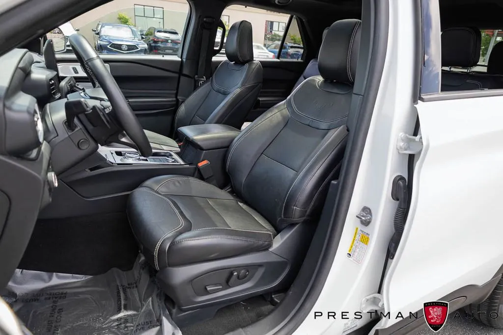 Ford Explorer photo 22