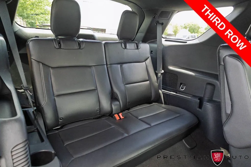 Ford Explorer photo 7